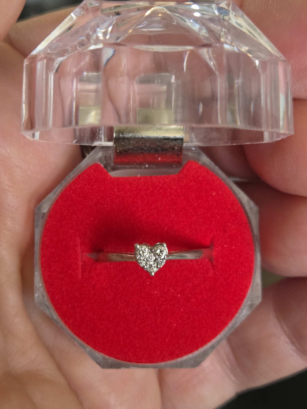 6 Genuine ( 3 big 1/25ct , 3 small 1/10ct) Diamonds And Sterling Silver